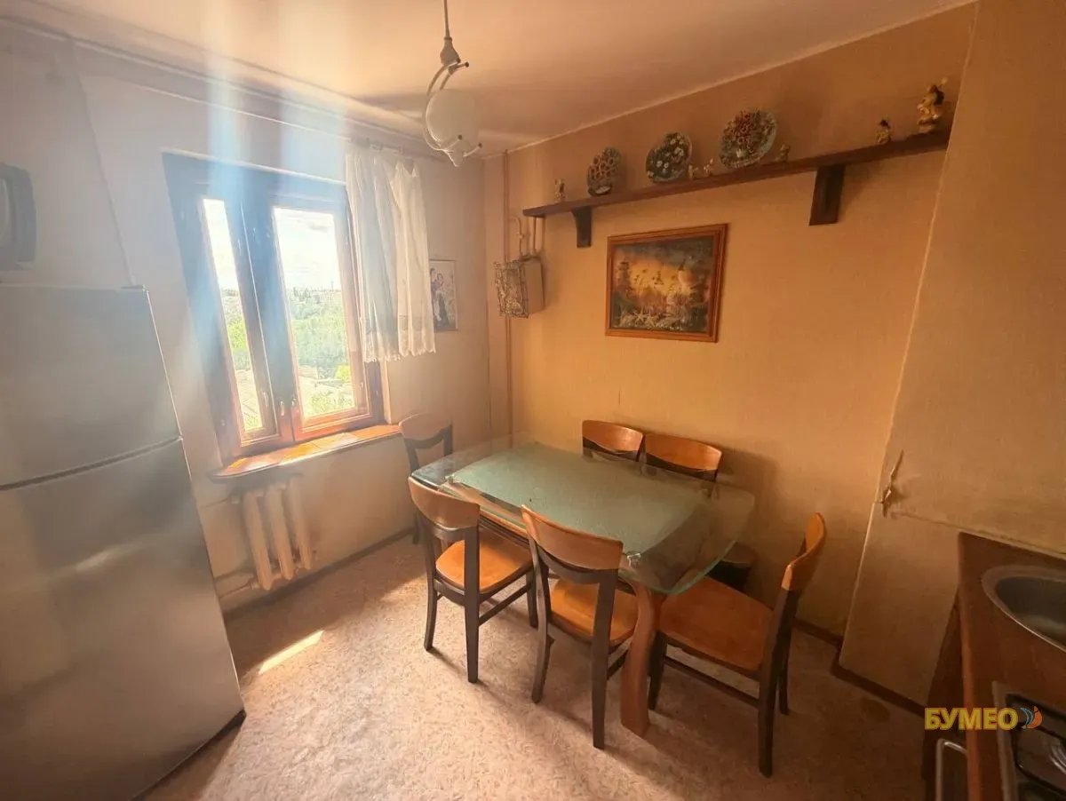 Продам 3- к квартиру на ул. Челюскинцев