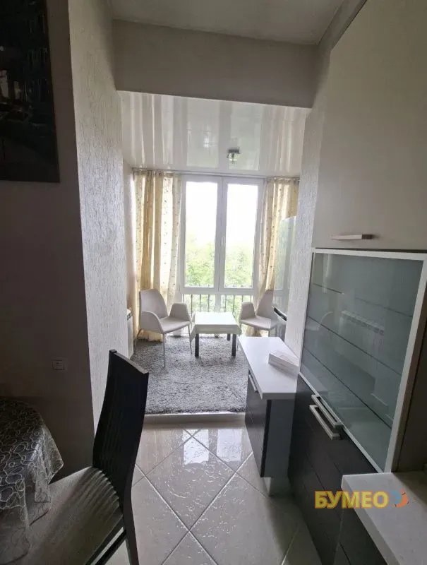 Продам 2- х уровневую квартиру в самом центре Луга