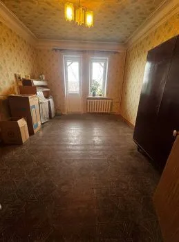 Продам 4-к квартиру