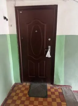 Продам 4-к квартиру
