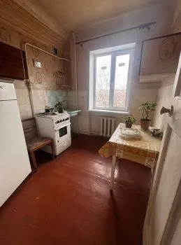 Продам 4-к квартиру