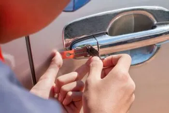 Аварийное вскрытие авто в ЛНР