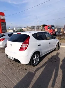 Hyundai, 2009, с пробегом