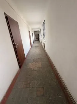 Сдам офисы 167 кв. м. 2/2 этаж