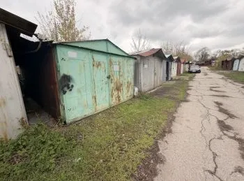 Продам гараж в кооперативе Маяк