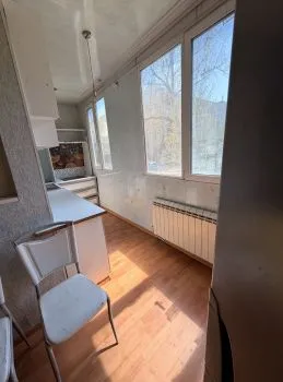 Продам 3- к квартиру в самом центре Луганска 